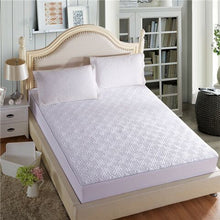 Load image into Gallery viewer, Thicken Quilted Mattress Cover King Queen Quilted Bed Fitted Bed Sheet Anti-Bacteria Mattress Topper Air-Permeable Bed Pad
